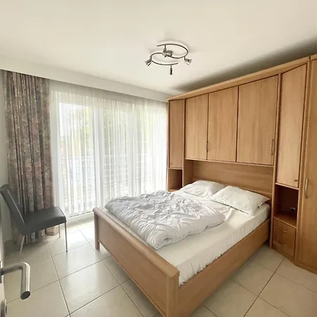 Spacious With Sun-facing Terrace Apartament *