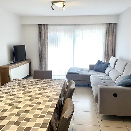 Apartament Spacious With Sun-facing Terrace Middelkerke